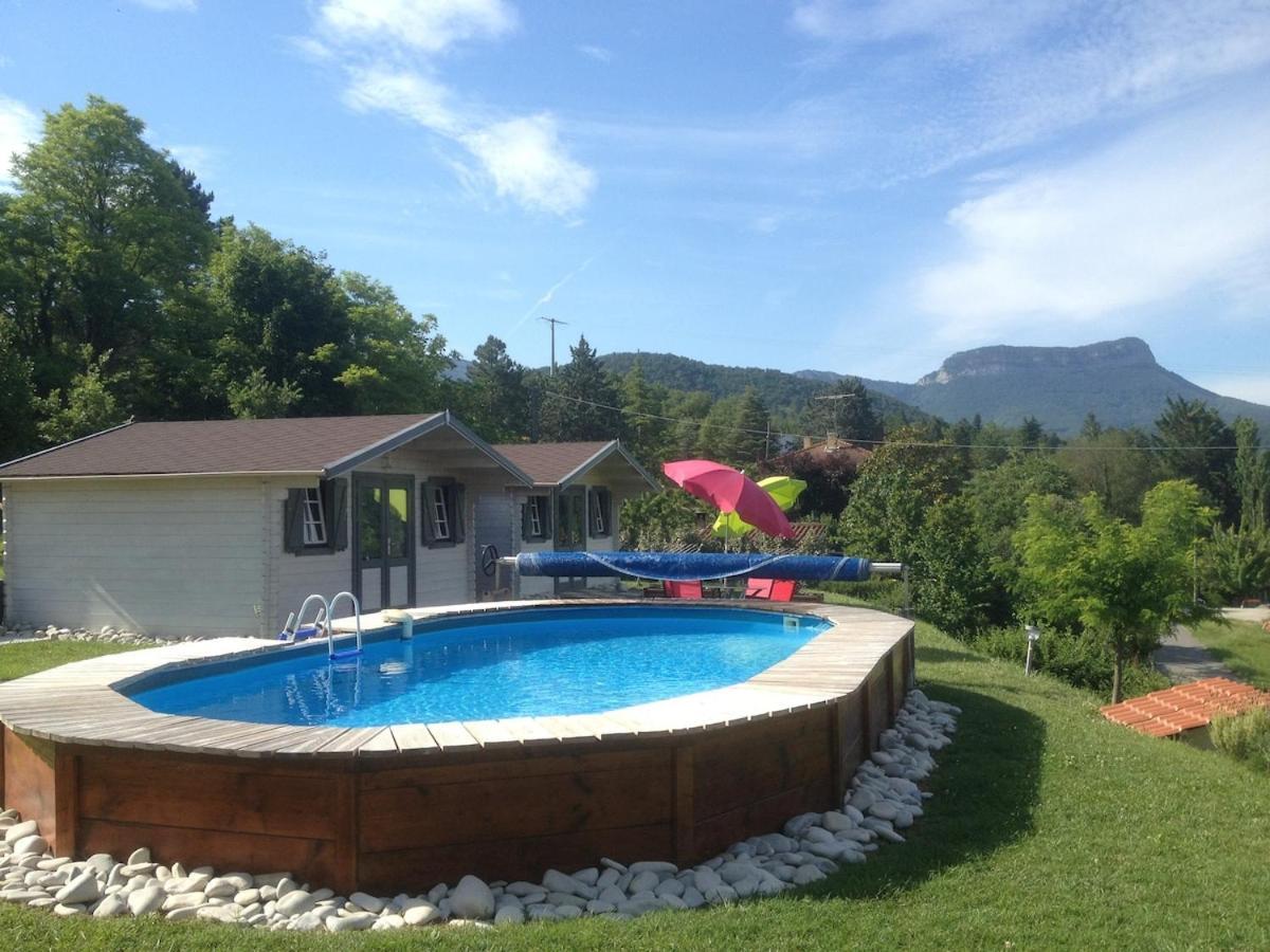 Maison De Vacances Avec Ses Petits Chalets Aouste-sur-Sye Buitenkant foto