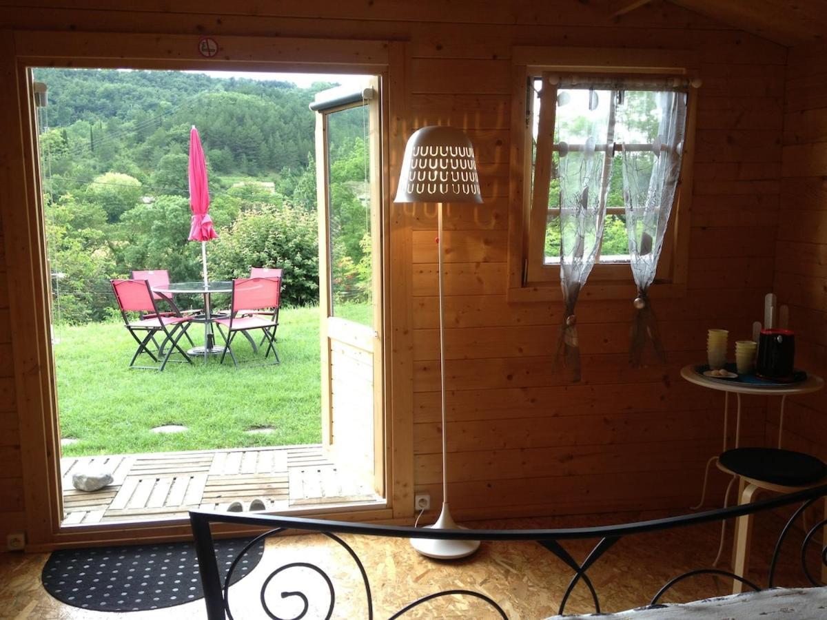 Maison De Vacances Avec Ses Petits Chalets Aouste-sur-Sye Buitenkant foto